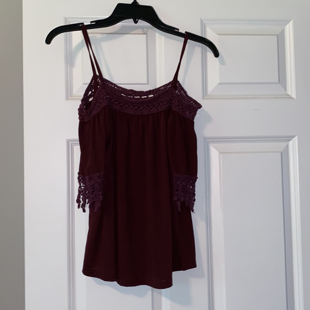 Mesh Rue21 Cold Shoulder Top - Picture 3 of 4